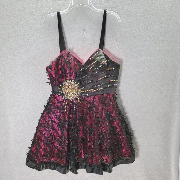 Juliet Dresses & Skirts - Juliet Size XL Hot Pink Lace Spaghetti Strap‎ Mini Party Dress Beaded
